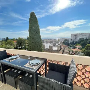 nice-renting-luxurious-sea-view-terrasse-king-bed-parking.fr-provencehotel.com/